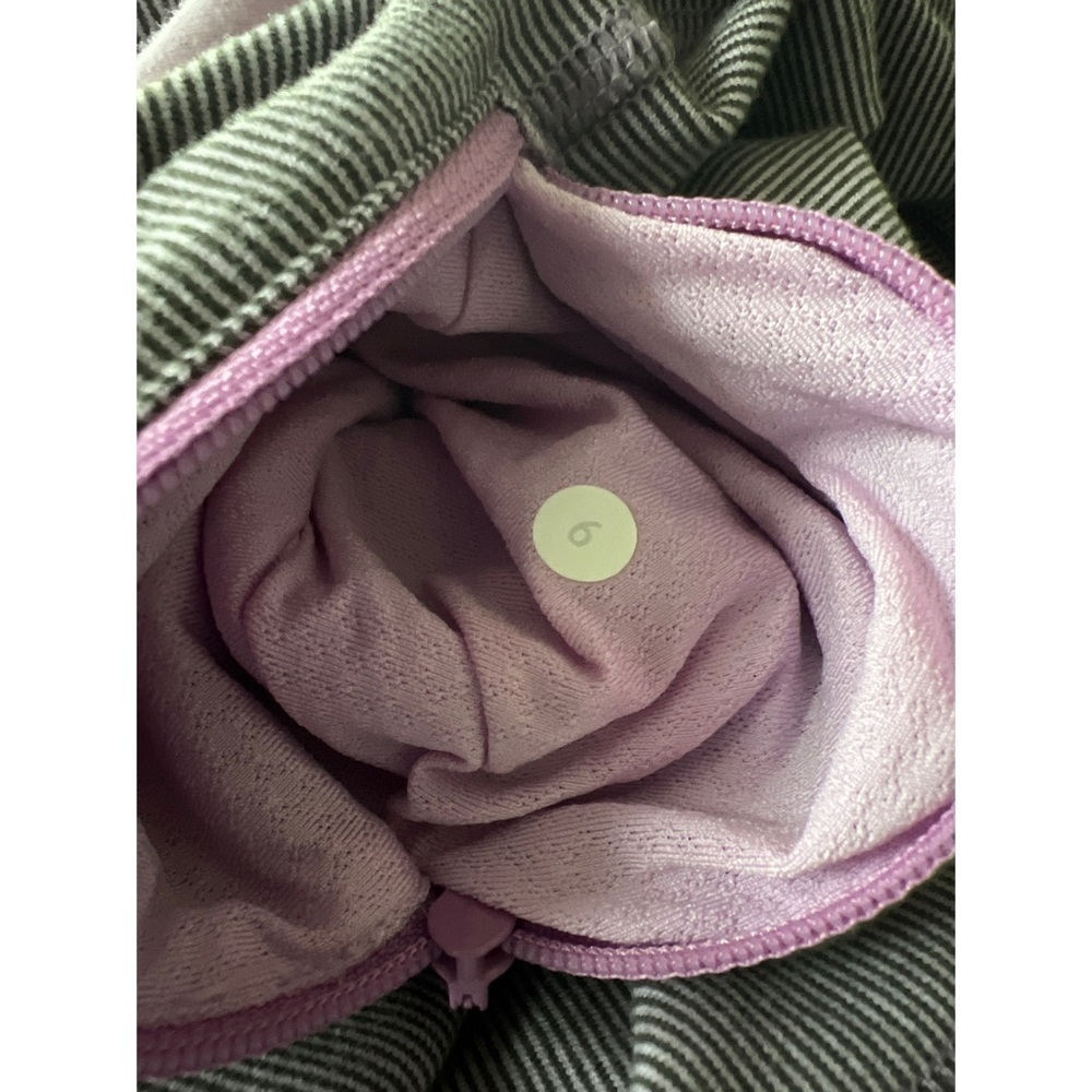 LULULEMON IN STRIDE FULL ZIP WOMEN’S PURPLE JACKET - SIZE 6 - Picture 8 of 8